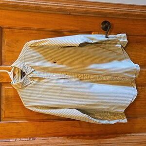 Nice striped classic fit Ralph Lauren button down shirt size 16.5 34/35